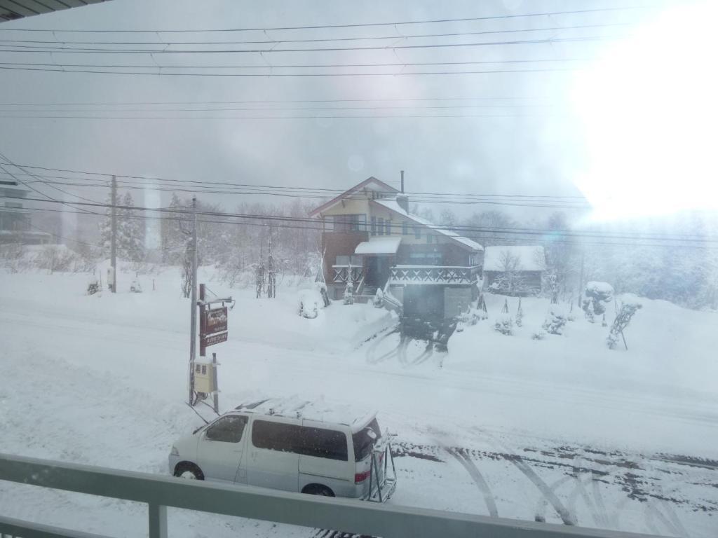 Akakura Yours Inn Myoko Exteriör bild