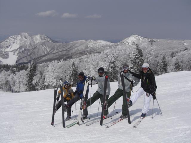 Akakura Yours Inn Myoko Exteriör bild