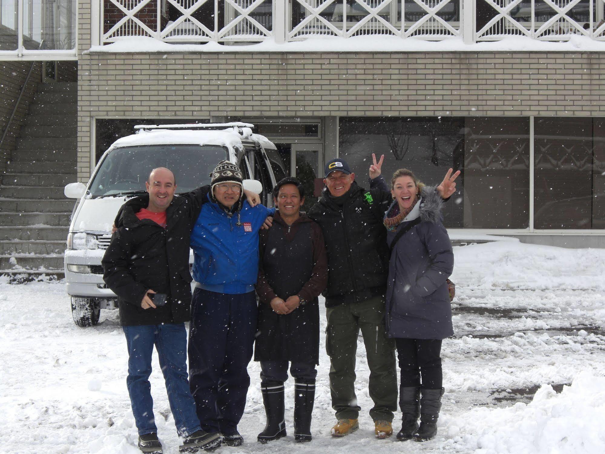 Akakura Yours Inn Myoko Exteriör bild