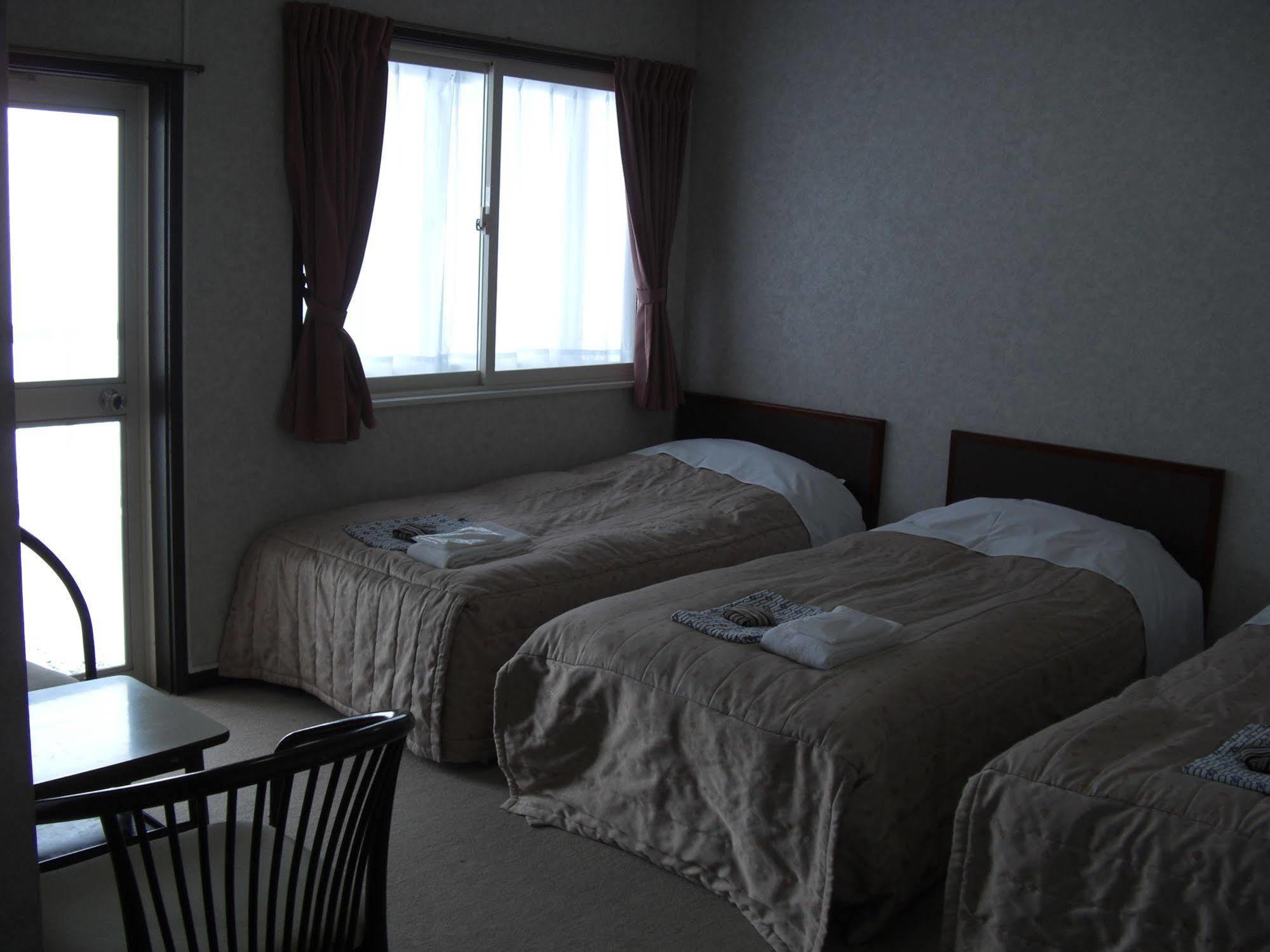 Akakura Yours Inn Myoko Exteriör bild